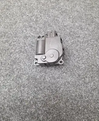 Maserati Levante Air flap motor/actuator 545250008 GL545001 1621507554