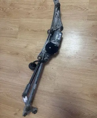 Mitsubishi Endeavor Front wiper linkage and motor 404571 24023730