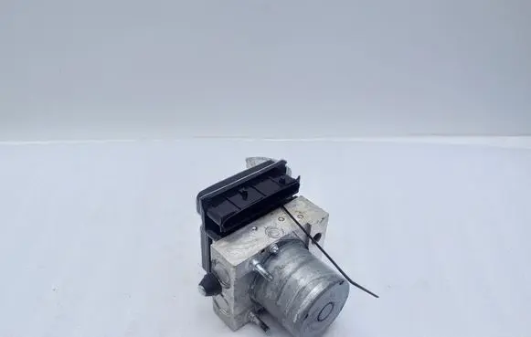 Land Rover Range Rover Sport L320 ABS Pump 0265950472 88721U0499