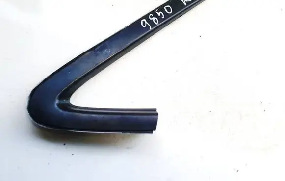 Honda FR-V Front door glass trim molding 73375sjd 73375-sjd