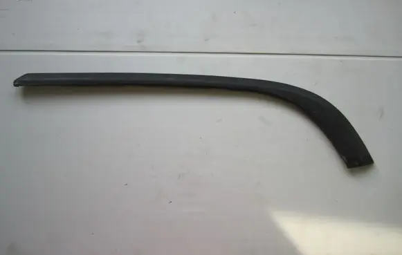 Audi 80 90 B3 Front bumper splitter molding