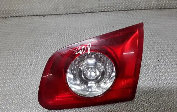 Volkswagen PASSAT B6 Tailgate rear/tail lights