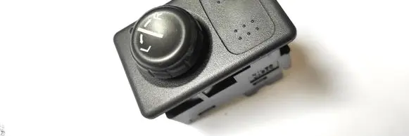 Nissan Almera Wing mirror switch