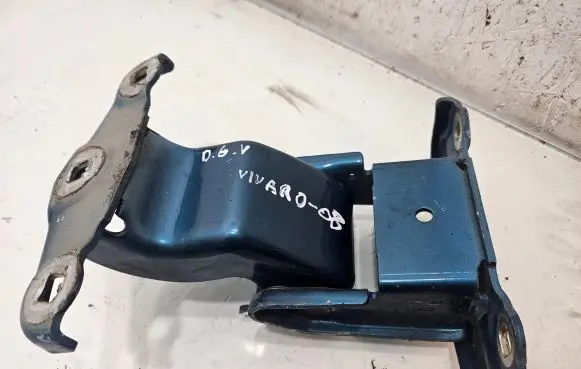 Opel Vivaro Loading door upper hinge 527428A