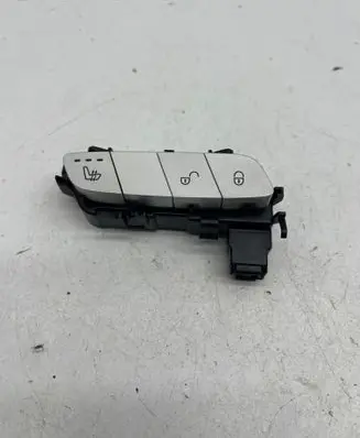 Mercedes-Benz Vito Viano W447 Seat heating switch A4479058600 17408786 HW132000