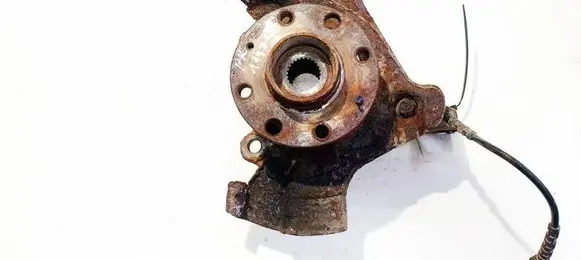 Opel Corsa D Front wheel hub 