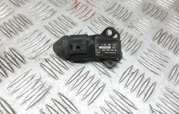 Volkswagen PASSAT B5.5 Air pressure sensor 0281002399 038906051B
