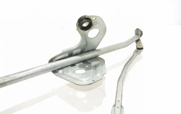 Front wiper linkage