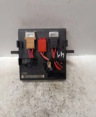 Audi A4 S4 B6 8E 8H Comfort/convenience module 8E0907279E