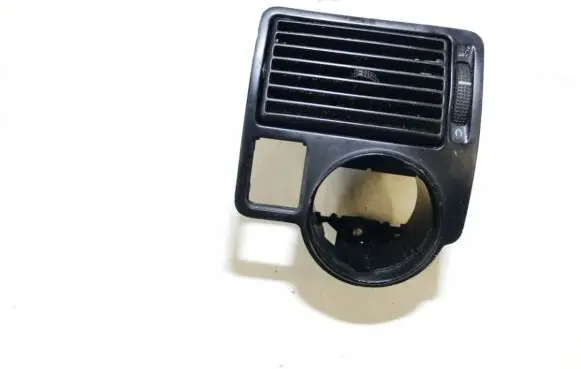 Volkswagen Golf IV Dash center air vent grill 1j1815715a