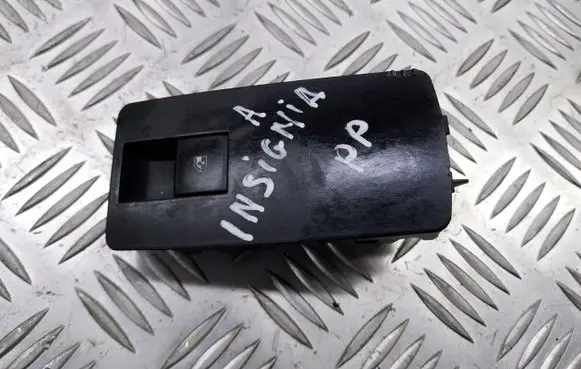 Opel Insignia A Quarter vent window switch 13222228