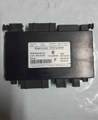 Mercedes-Benz CLS C219 Seat control module A2118700526