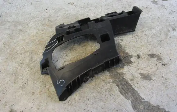 Smart ForFour II W453 Front bumper mounting bracket 261D37295R