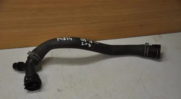 Engine coolant pipe/hose