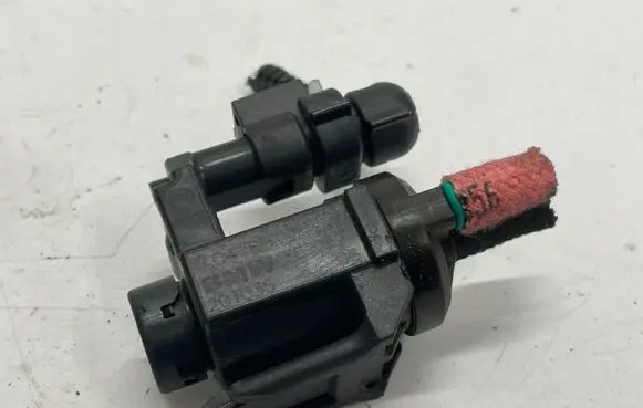 Vacuum valve
