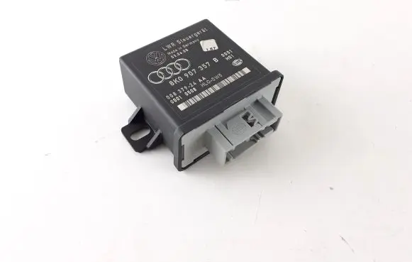 Audi A4 S4 B8 8K Light module LCM 8K0907357B