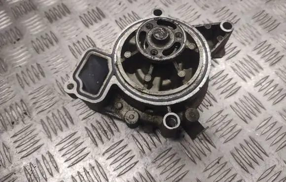 Opel Vectra C Water pump 24467300