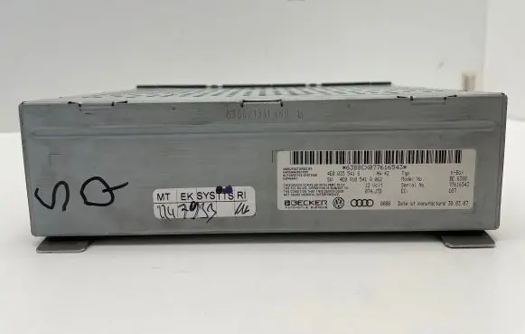Audi A8 S8 D3 4E Radio/CD/DVD/GPS head unit 4E0035541S 4E0910541Q