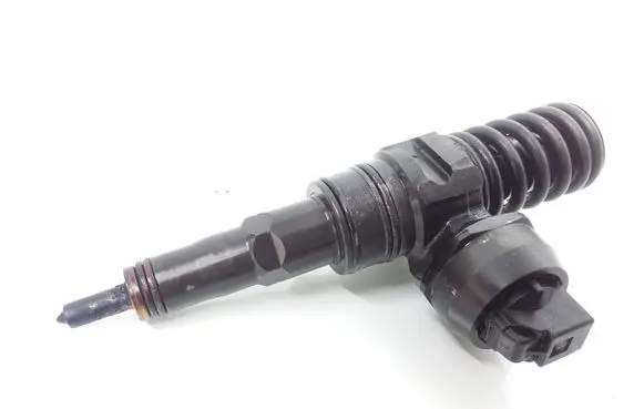 Ford Galaxy Fuel injector 038130073AK 0414720038