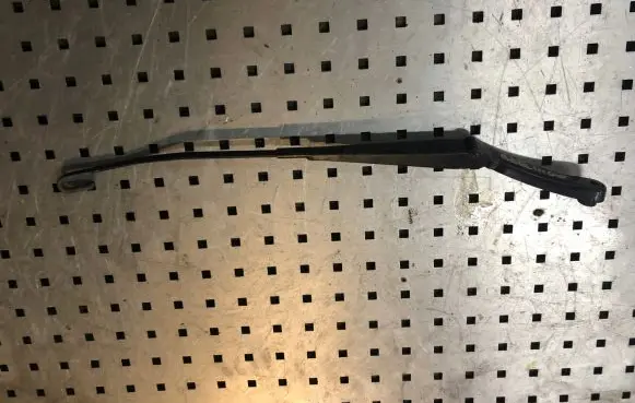 Citroen Berlingo Front wiper blade arm 962101468B