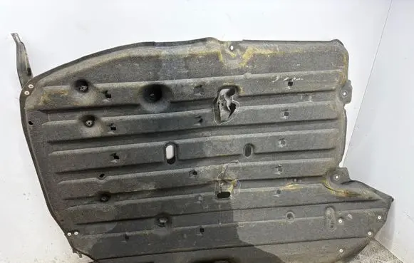 Honda HR-V Center/middle under tray cover 