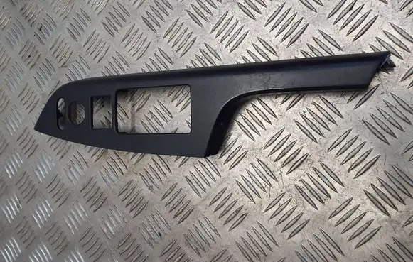 Honda CR-V Front door window switch trim 