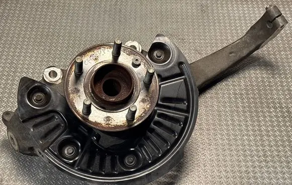 Jeep Grand Cherokee WL Front wheel hub 462AA 68377656AB