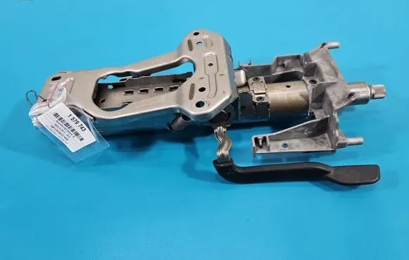 BMW i3 Steering wheel axle 6865576 IMPRK1579743