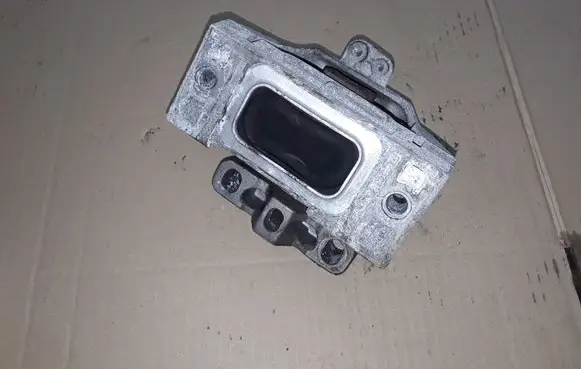 Volkswagen Golf IV Engine mount bracket 1J0199262 1J0199262BK