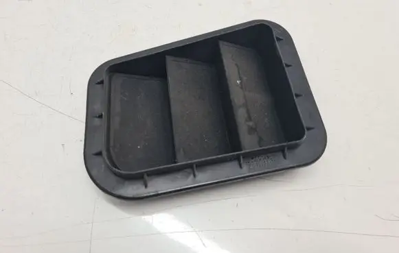 Hyundai i20 (GB IB) Quarter panel pressure vent 9751017000