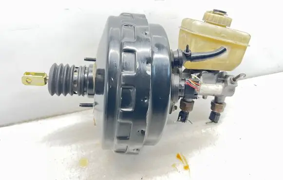 Mercedes-Benz ML W163 Brake booster 03785817004