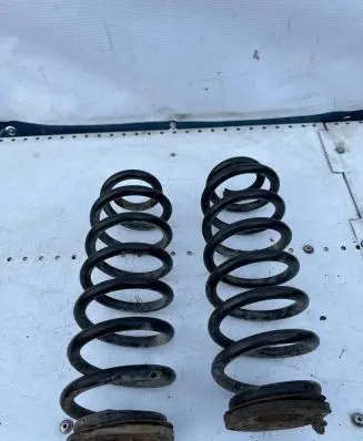 Volkswagen Touran I Rear coil spring