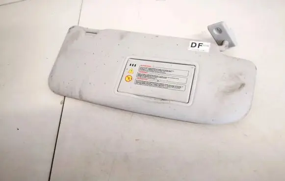Sun visor