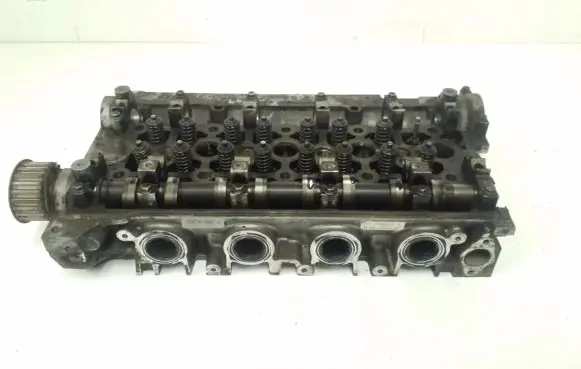 Nissan Primastar Engine head 