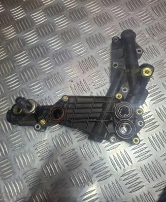 Toyota RAV 4 (XA40) Oil filter mounting bracket 94677PS 94683PS