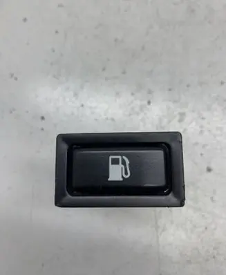 Toyota Avensis T250 Fuel tank opening switch 156795
