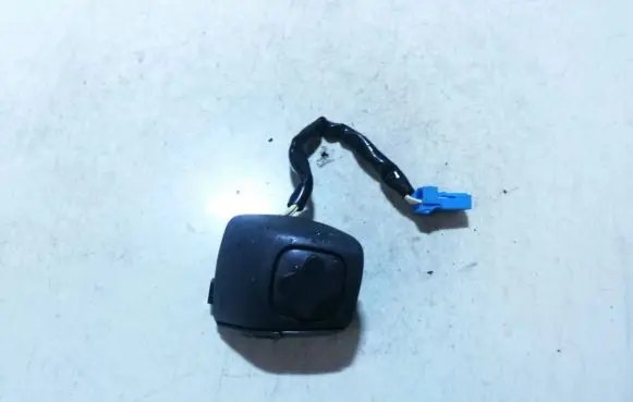 Volvo S80 Steering wheel buttons/switches 3533843 99w25