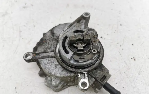 Honda Civic IX Vacuum pump 36300RL0G012M2