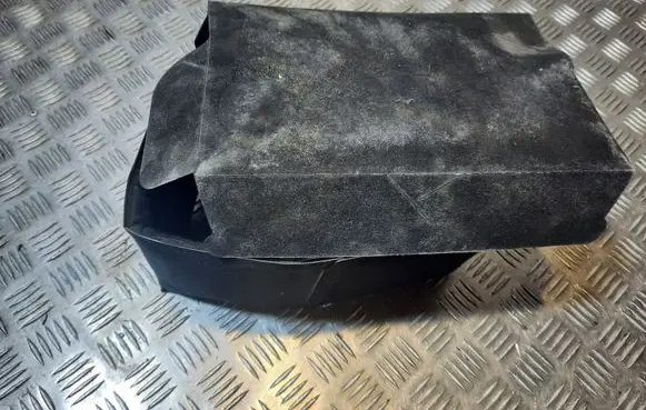 Audi A3 S3 8V Battery box tray 6N0915411D