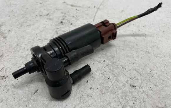 Land Rover Range Rover Sport L494 Windshield washer spray nozzle 