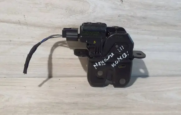 Renault Megane III Tailgate/trunk/boot lock/catch/latch 846300003R