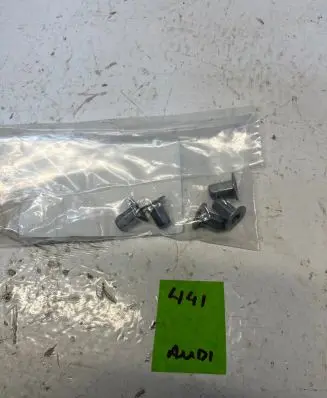 Volkswagen Golf VII Nuts/bolts N90817302 G697893