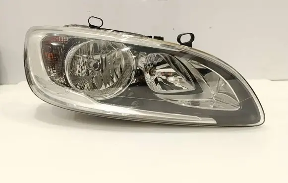 Volvo S60 Headlight/headlamp 31420272 89908932 7435TGD