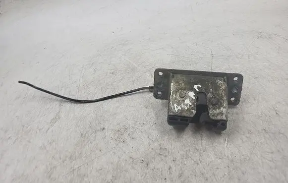 Opel Astra G Tailgate/trunk/boot lock/catch/latch 