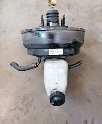 KIA Sorento Brake booster 591003E100