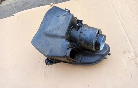 Opel Astra K Air filter cleaner box bracket assembly 39033514