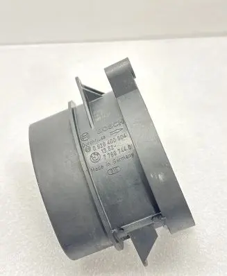 BMW 1 E81 E87 Mass air flow meter 7788744 3851437 0928400504