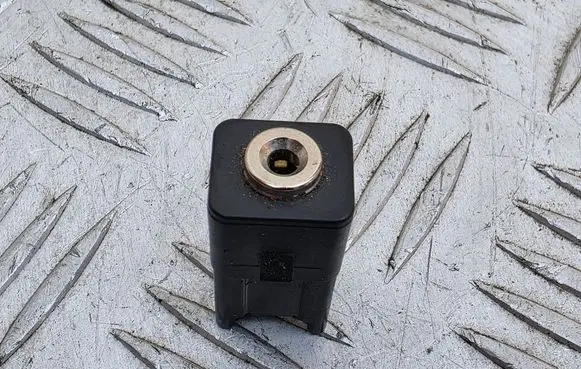 Ford B-MAX AUX in-socket connector DM5T19A164AA 19A164AA