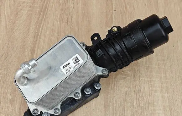 BMW X6 G06 Gearbox / Transmission oil cooler 8586674