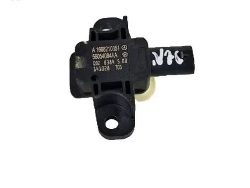 Mercedes-Benz CLA C117 X117 W117 Airbag deployment crash/impact sensor A1668210351
